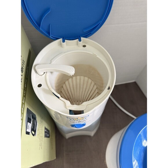 Mr. Coffee Iced Tea Maker Brewer Blue TM70 3 Qt. Pitcher W/Lid Tested Works - Picture 4 of 5